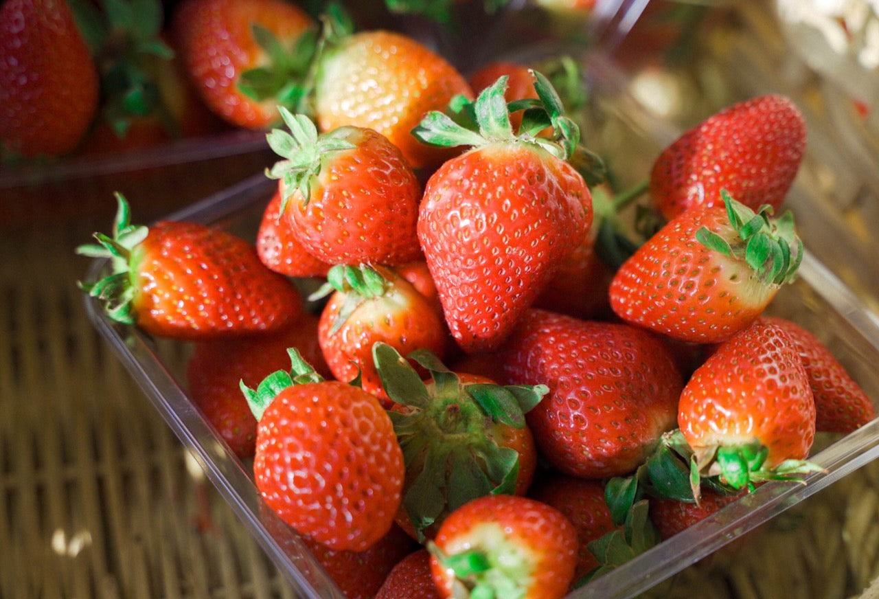 Assorted Sizes Strawberries (1 kg)